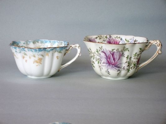 EMPIRE EARLY 13 Demi & Tea Cups